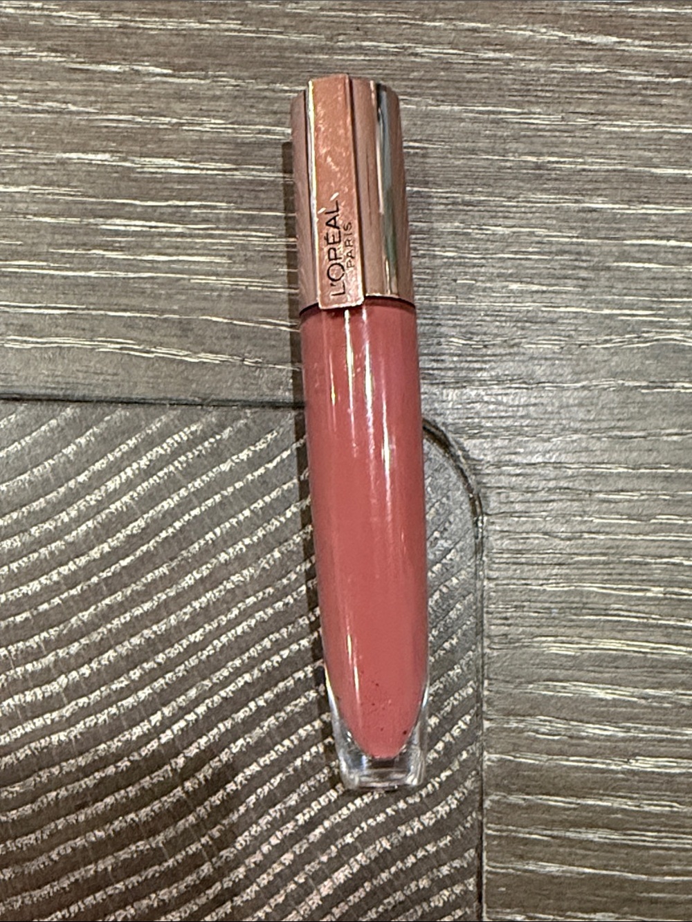 NWT L’Oréal 50 Feathery Fleur Pink Nude Lip Color gloss